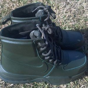 mens nike goaterra boots